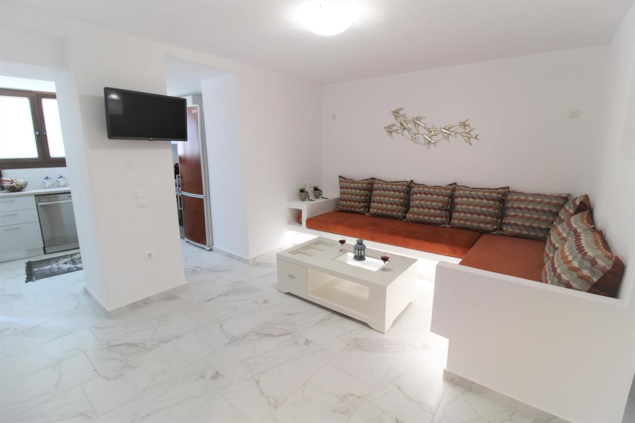 Plaka Philoxenia Apartments Kültér fotó