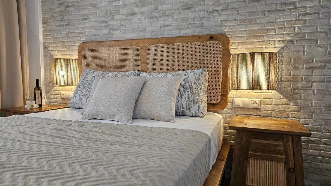 Plaka Philoxenia Apartments Kültér fotó