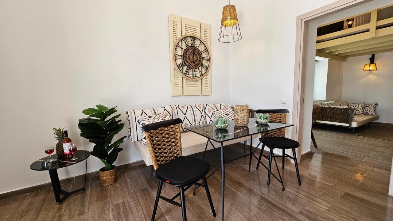 Plaka Philoxenia Apartments Kültér fotó