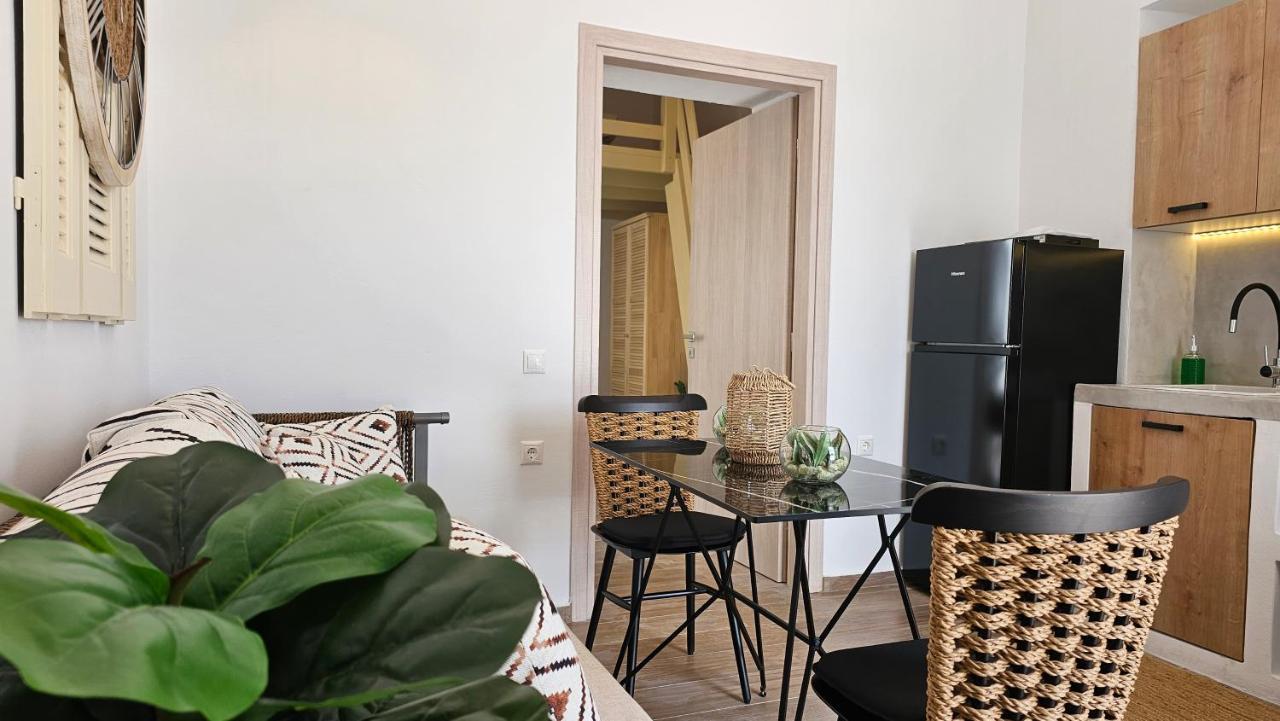 Plaka Philoxenia Apartments Kültér fotó